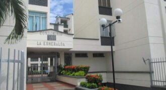 Apartamento en condominio La Esmeralda