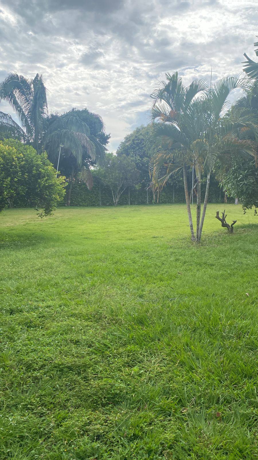 Casa campestre en conjunto cerrado, Riverita-Huila